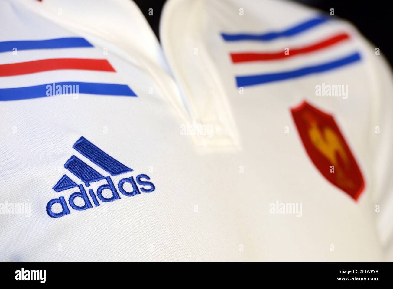RUGBY - MISCS - FRANCE NEW JERSEY ADIDAS PRESENTATION - ADIDAS BRAND CENTER  PARIS CHAMPS ELYSEES ( FRANCE ) - 07/11/2012 - PHOTO PHILIPPE MILLEREAU /  KMSP / DPPI - AWAY KIT 2012/2013 Stock Photo - Alamy