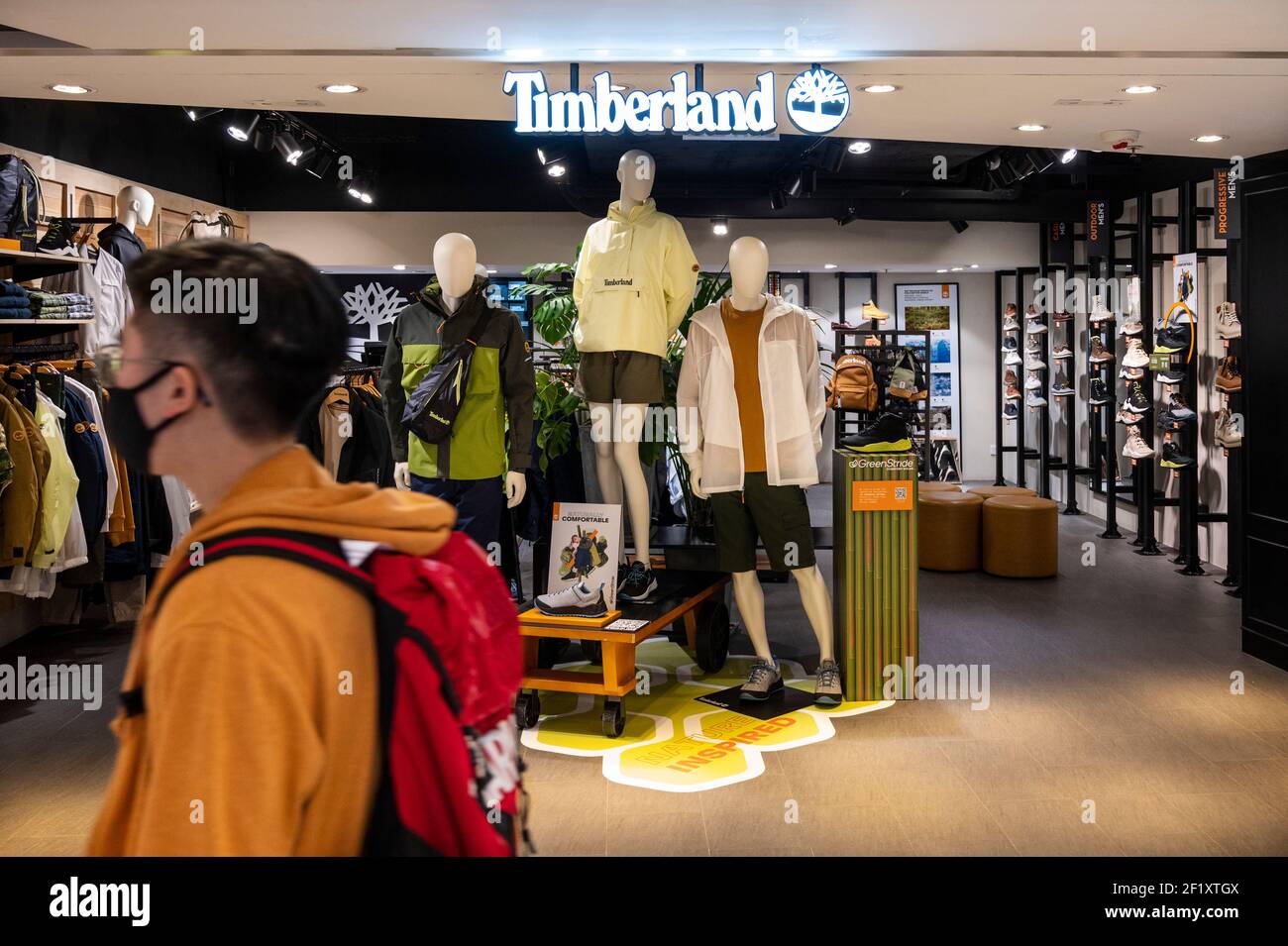 Seleccione Perpetuo límite Timberland china hi-res stock photography and images - Alamy