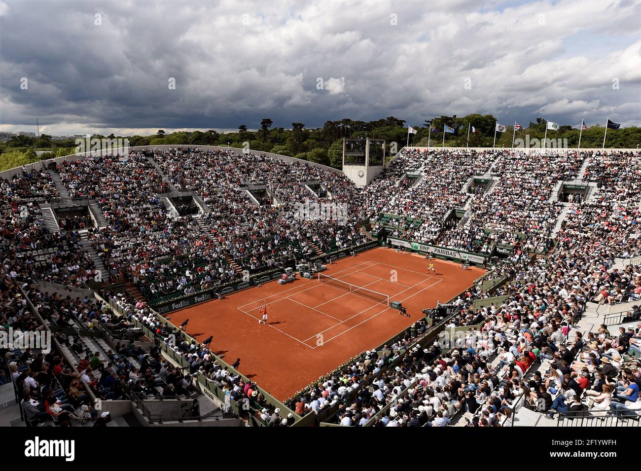 Suzanne lenglen court hires stock photography and images Alamy
