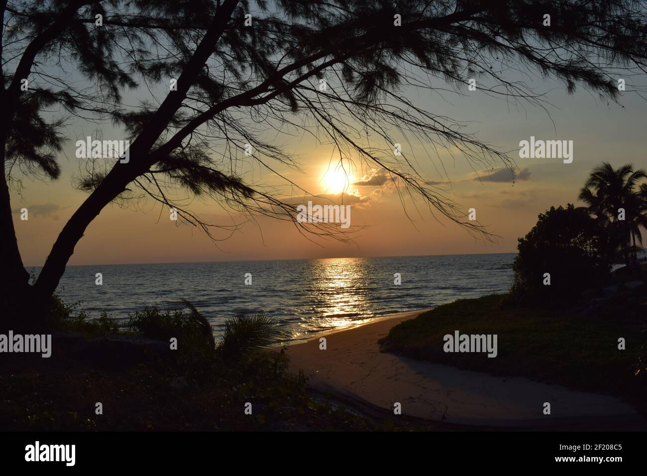Sonnenuntergang in Rayong Stock Photo