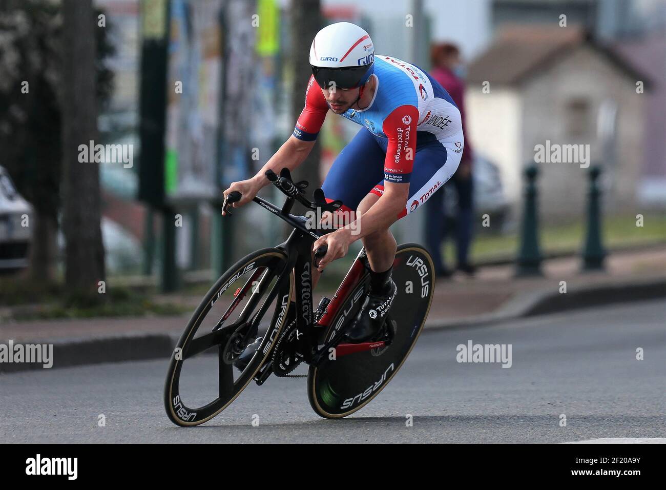 Velo team total direct energie sale