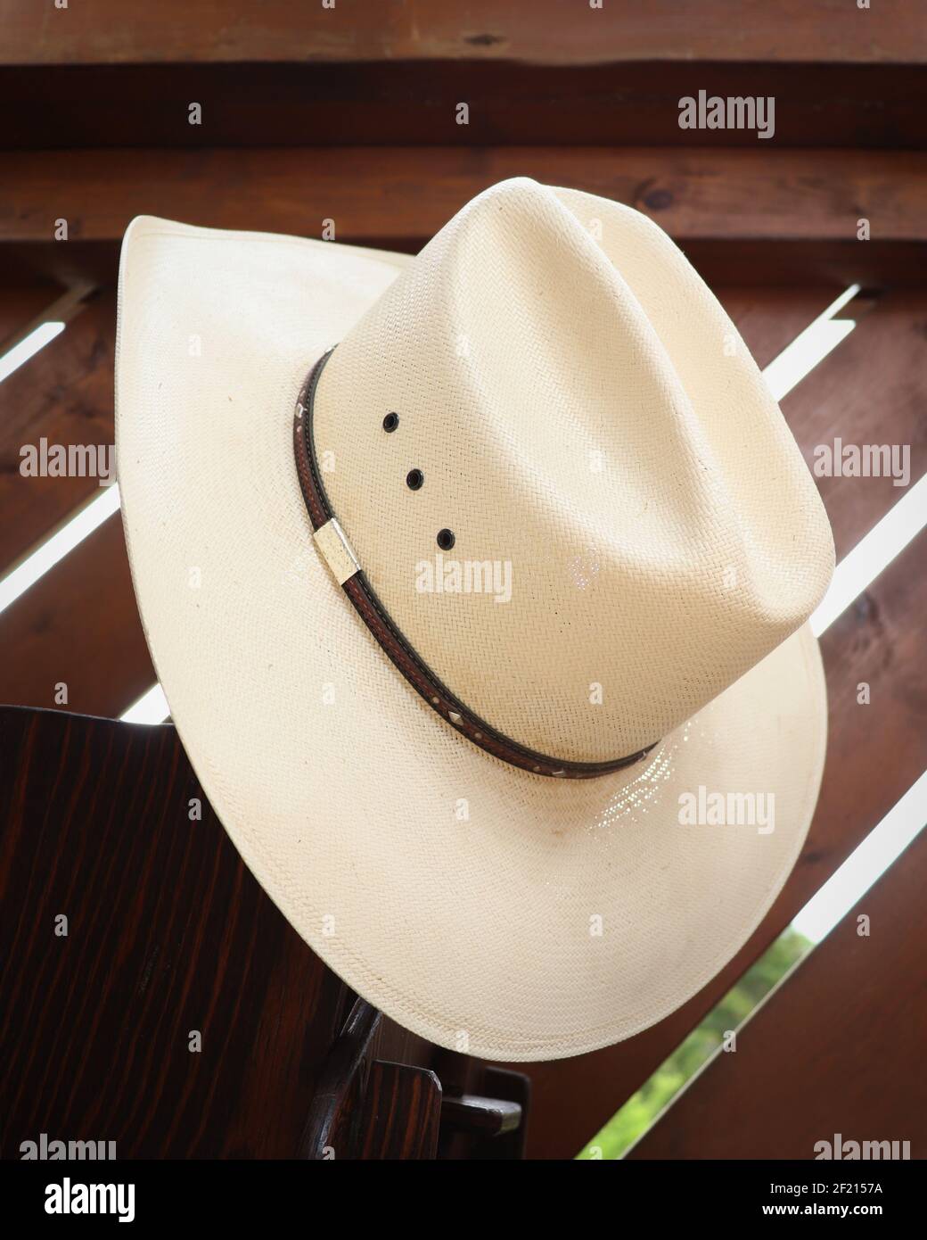 Cowboy rim hi-res stock photography and images - Alamy
