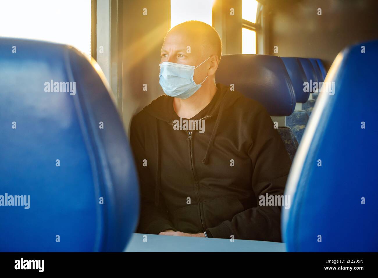 Wearing surgical mask train hi-res stock photography and images - Alamy