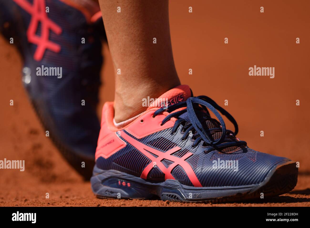 Asics tennis hi-res stock photography and images - Alamy