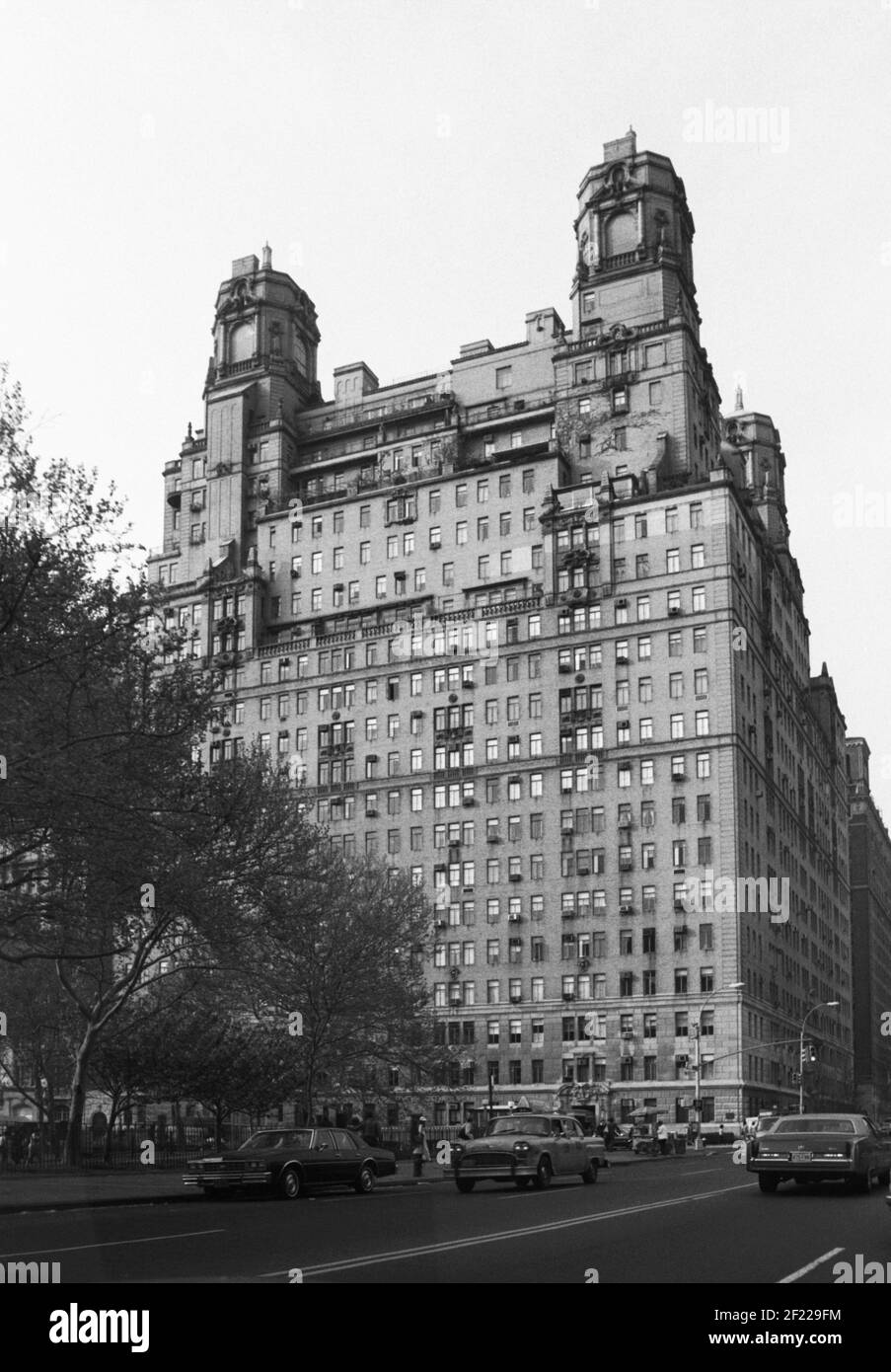 New york architecture 1970s hi-res stock photography and