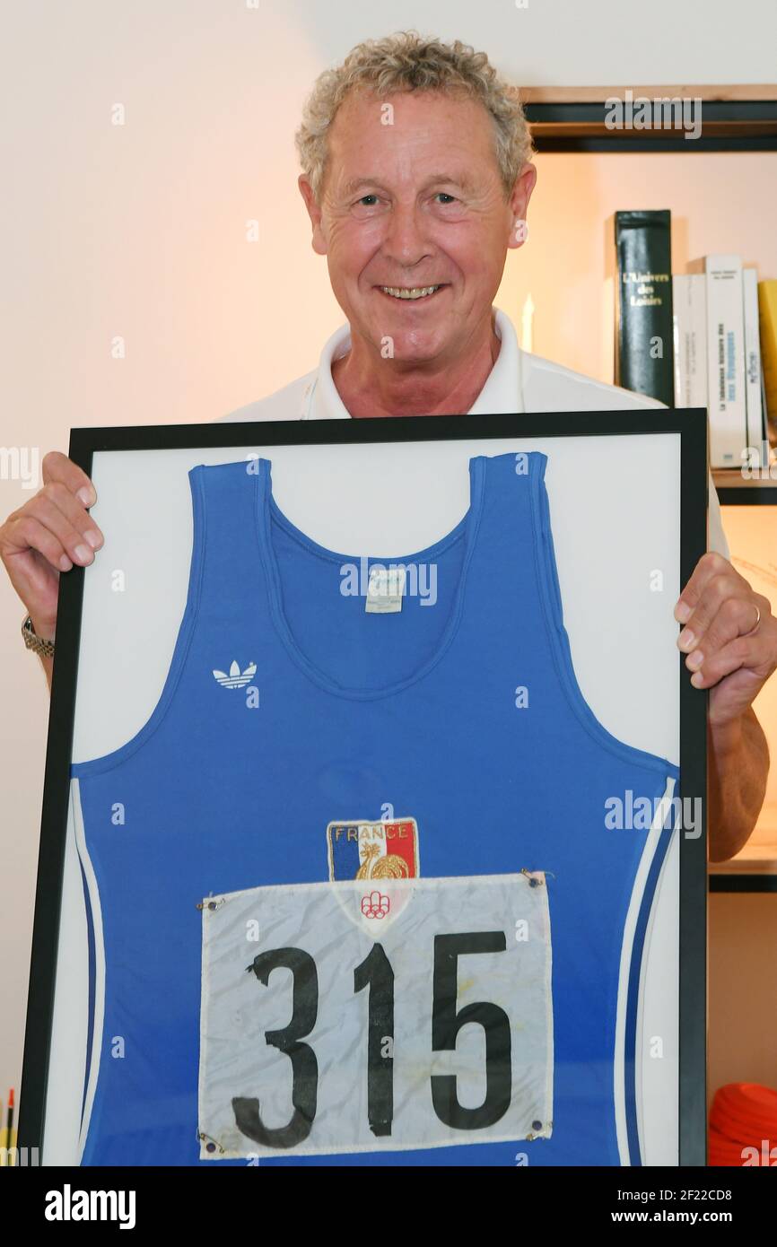 Carte Guy Drut JO Montréal 1976 Carte Collection édition Rencontre 1977 - Athlétisme - Guy Drut JO Montréal 1976 Carte Du Monde