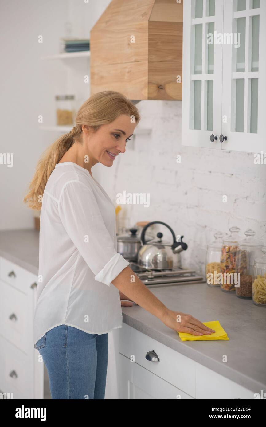 Daily life blonde hi-res stock photography and images - Alamy