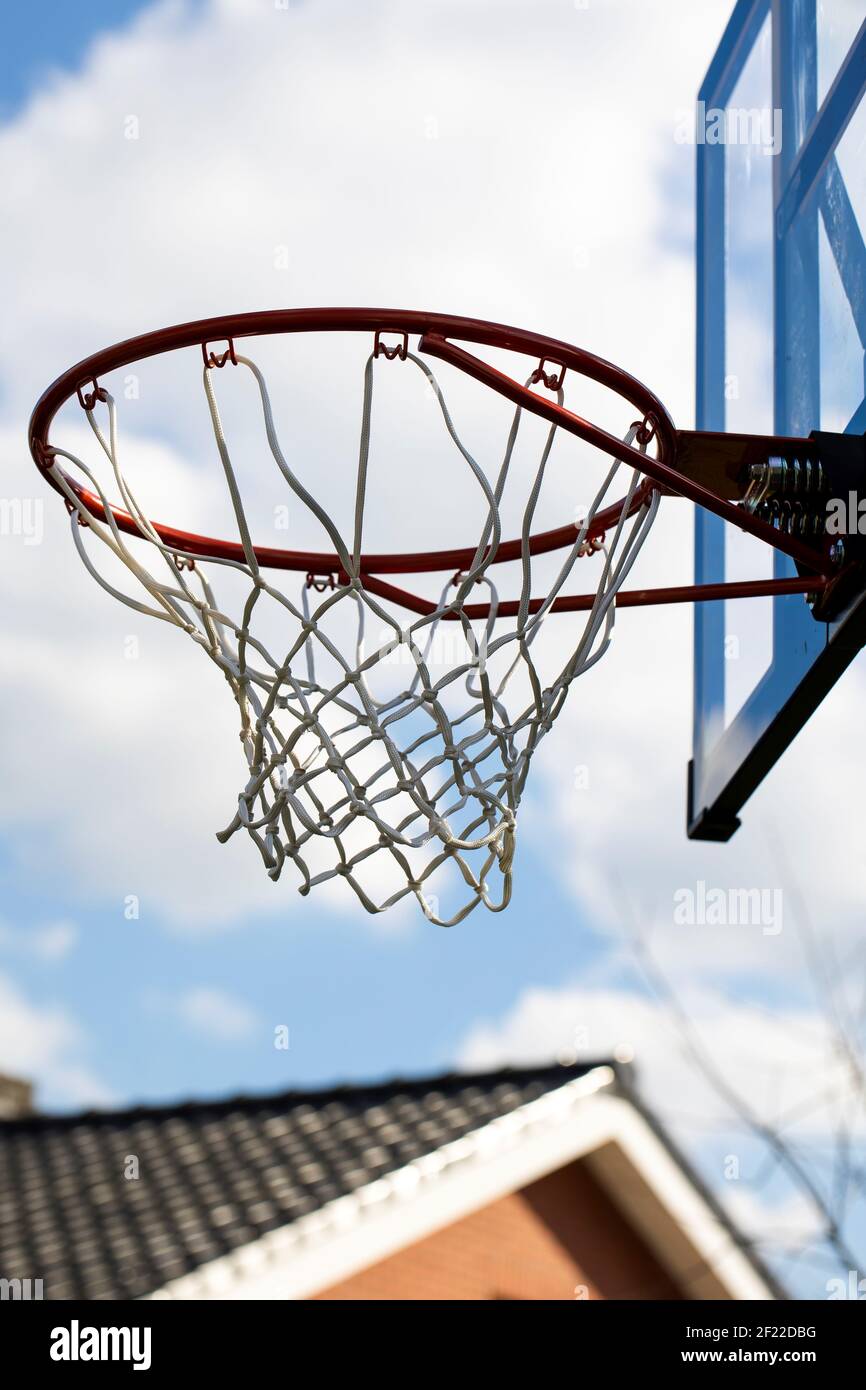 Portrait outdoor basketball rim hi-res stock photography and images - Alamy