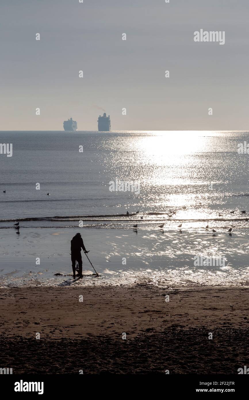 Recreational Metal Detector,paignton beach,Devon, Beach, Metal