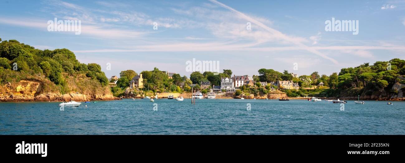 Port Clos at high tide on Bréhat island in Côtes d'Armor, Brittany, France Stock Photo