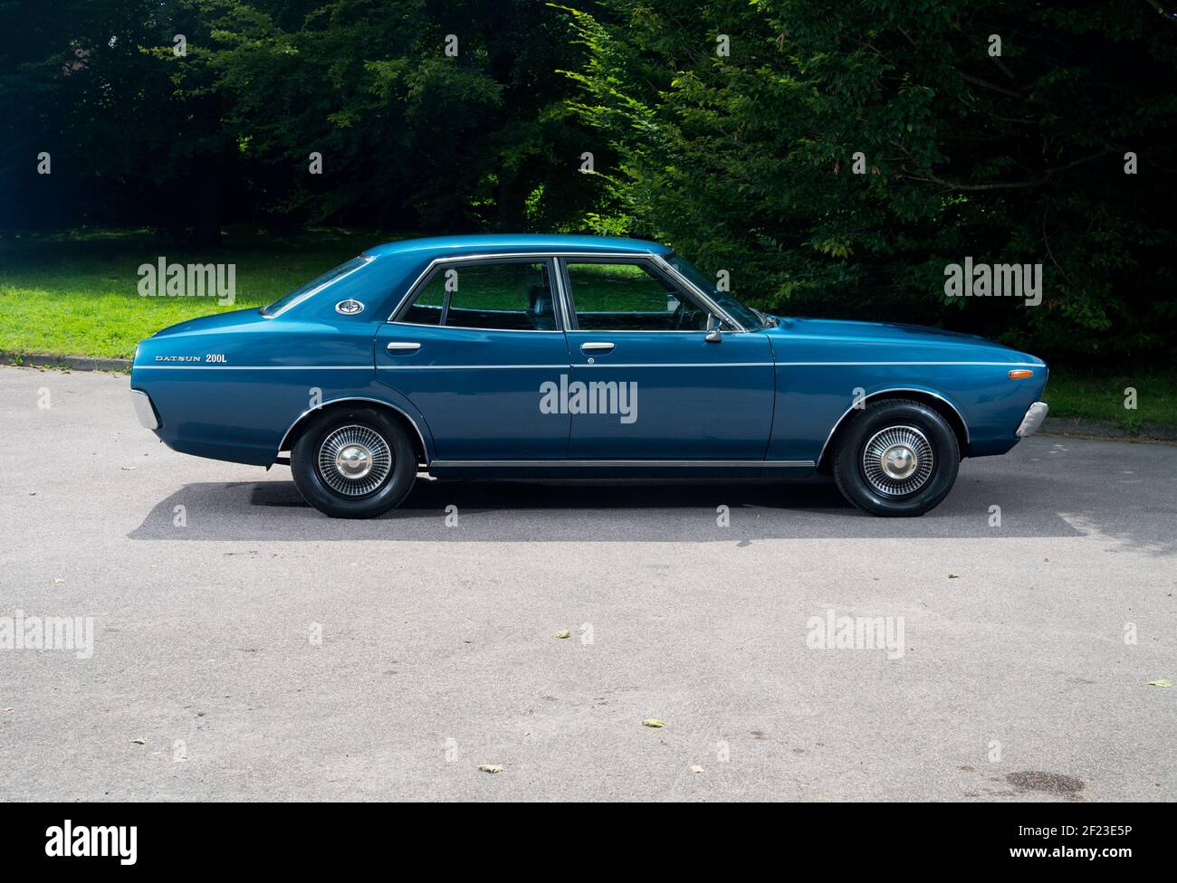 1977 Datsun 200L Japanese saloon car Stock Photo