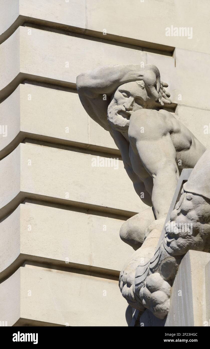 London, England, UK. Sculpture by Ernest Cole, sculptor. 1921. Portland