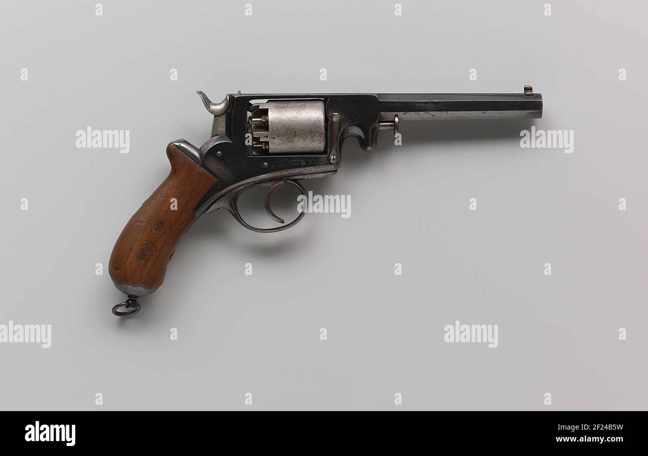 Percussion revolver.dean Adams Revolver, drawn sixshot percussion. The