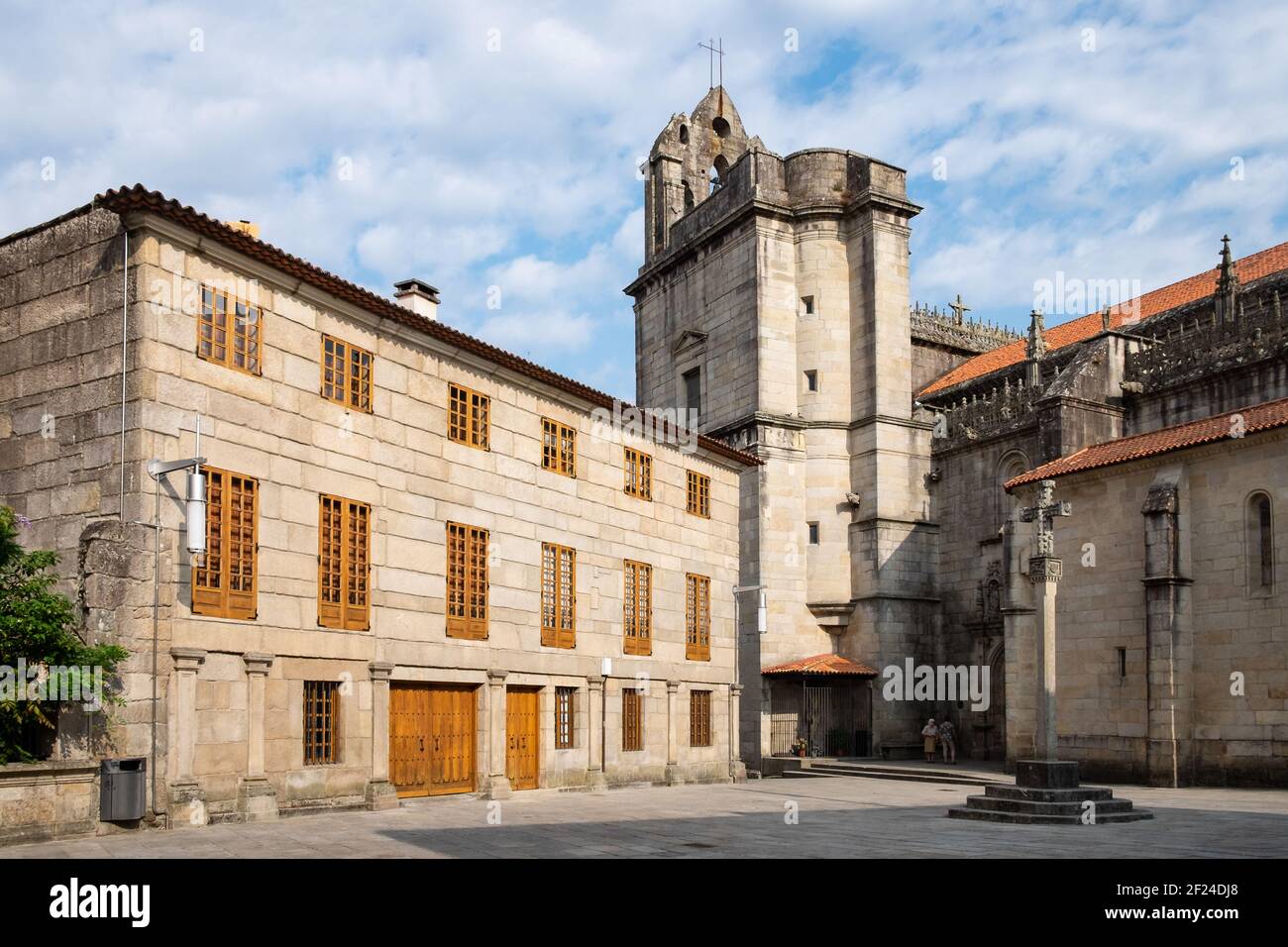 Iglesia iglesia de santa maria la mayor hi-res stock photography and ...