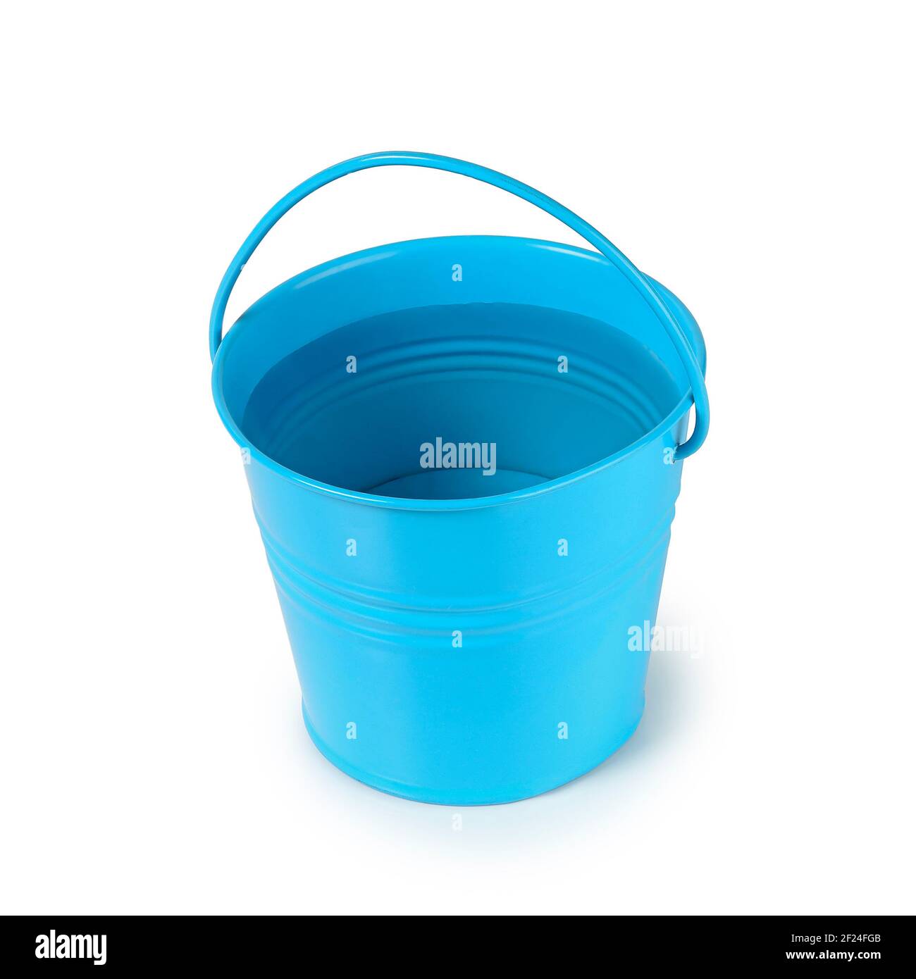 bucket full of water Stock Photo - Alamy