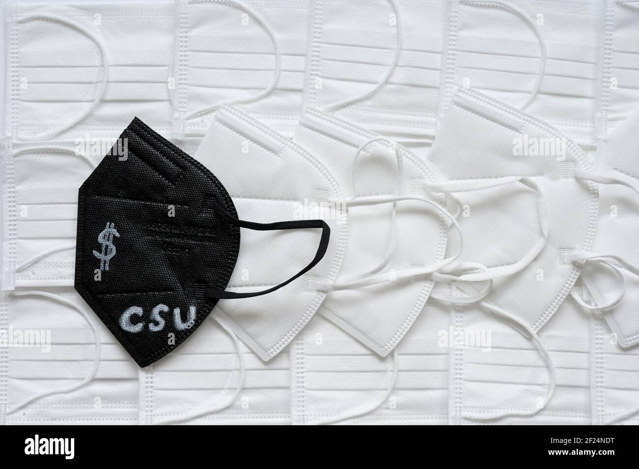 GERMANY, corona pandemic, black and white medical and FF P 2 masks / Corona Pandemie, schwarze