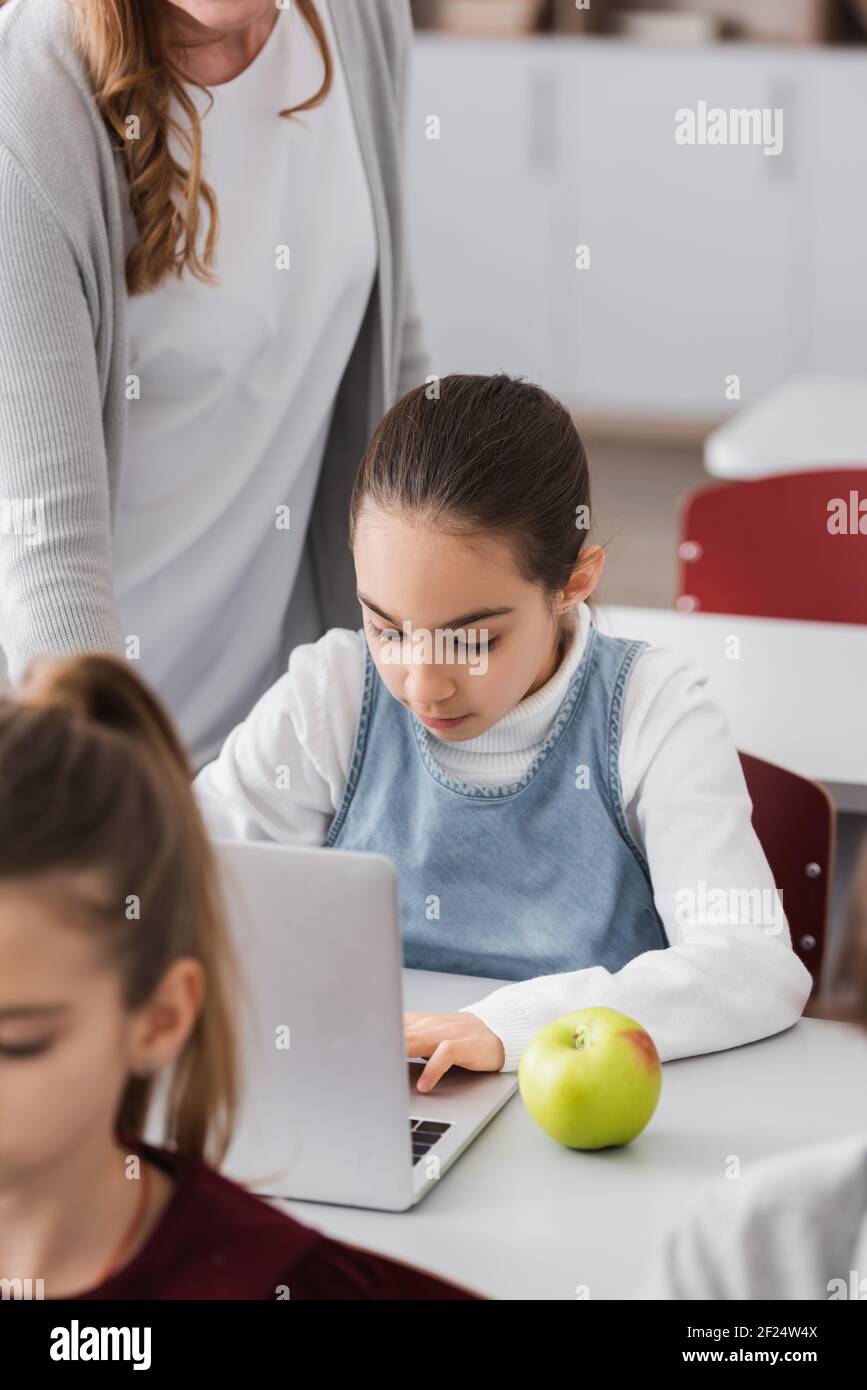 Work on laptop schoolgirl hi-res stock photography and images - Alamy