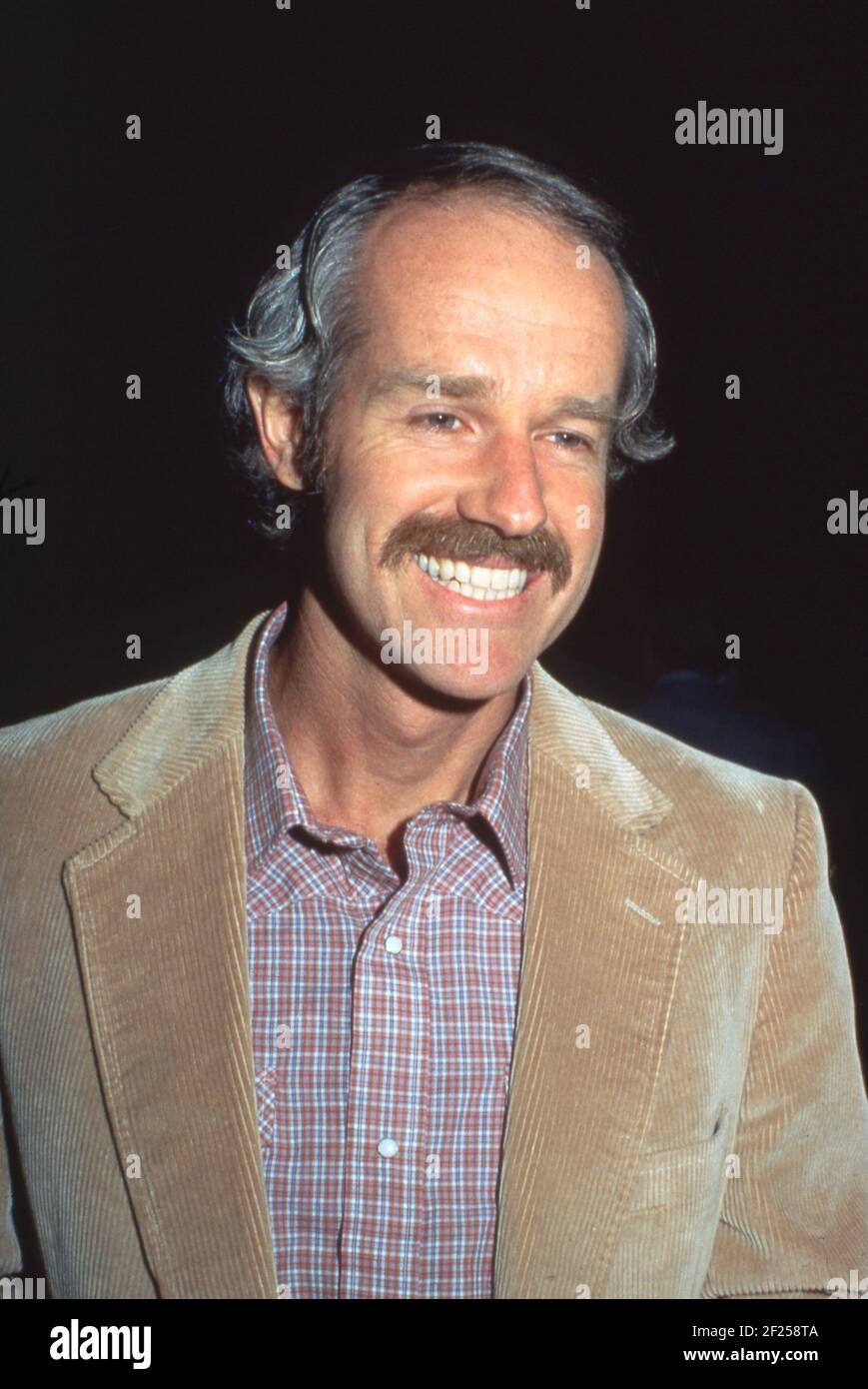 Mike Farrell 1982 Credit: Ralph Dominguez/MediaPunch Stock Photo