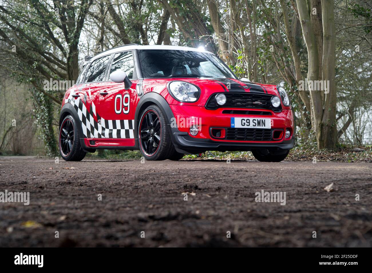 Mini countryman r60 hi-res stock photography and images - Alamy