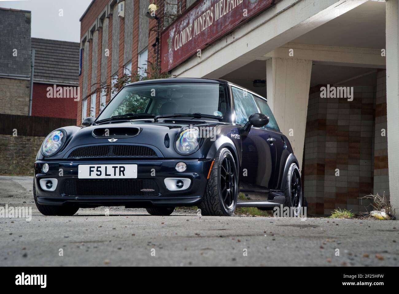 Modified R50 (first generation) Mini Cooper S Stock Photo Alamy