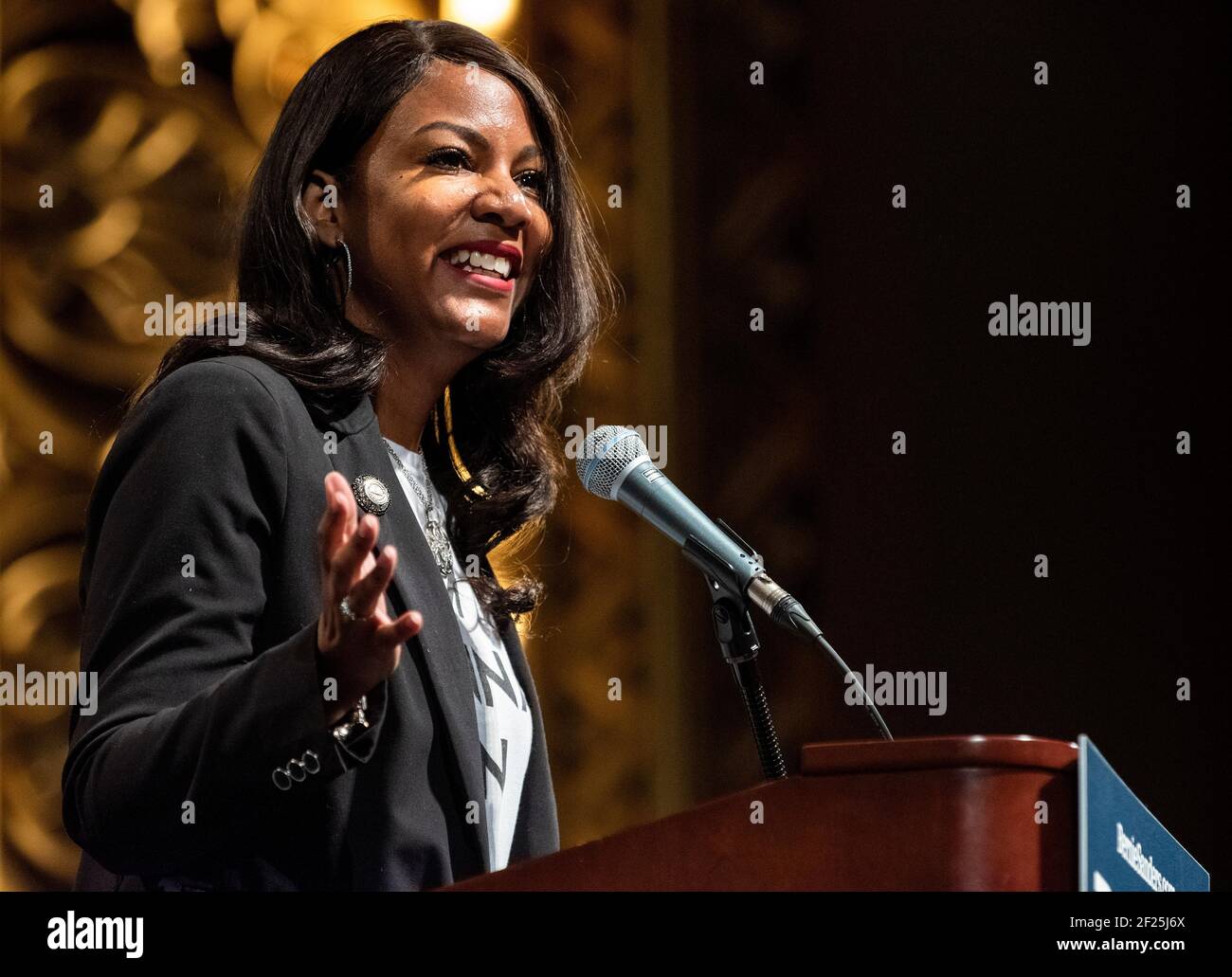 Tishaura Jones, candidate for Mayor of St. Louis, Missouri USA, at Sen. Bernie Sanders campaign rally Stock Photo