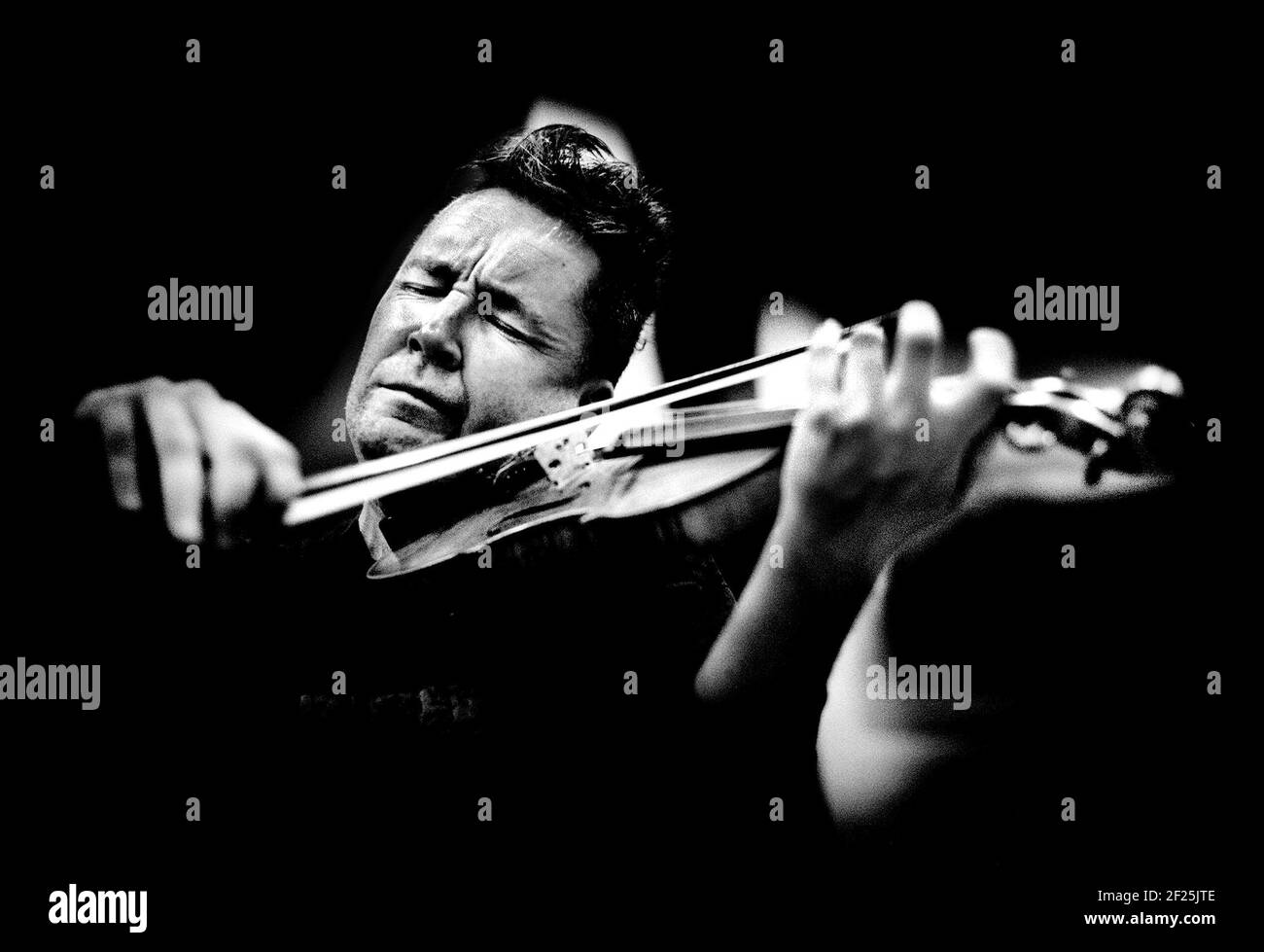 Chamber orchestra hires stock photography and images Alamy
