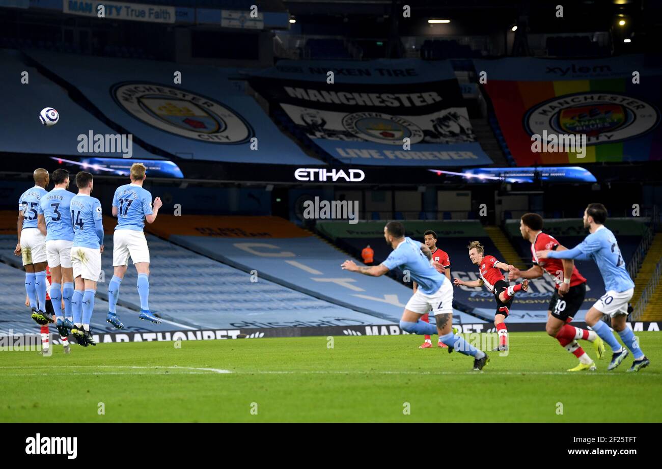 Southampton's James Ward-Prowse (third right) takes a free kick during the Premier League match at the Etihad Stadium, Manchester. Picture date: Wednesday March 10, 2021. Stock Photo