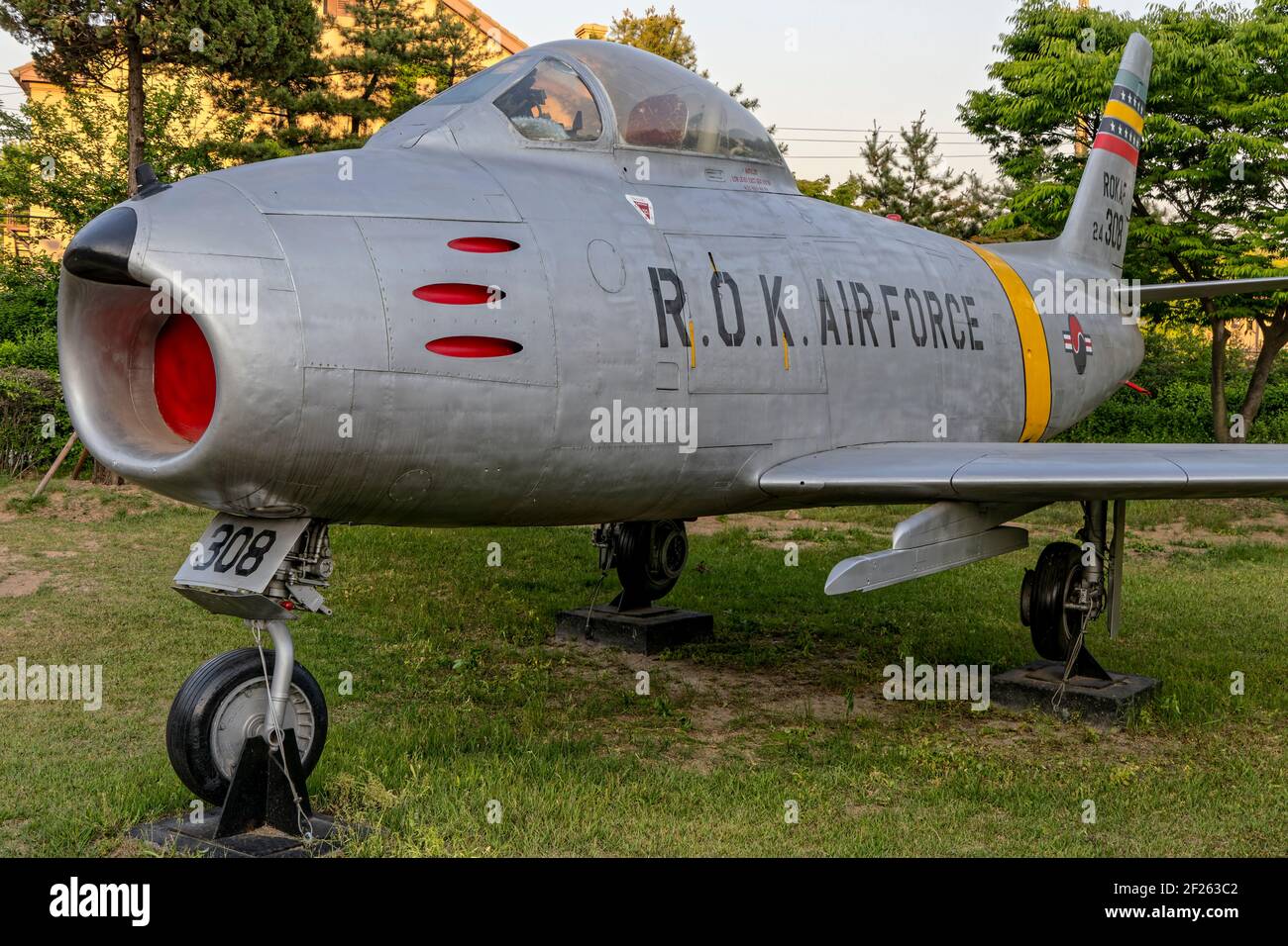 Seoul South Korea 27th May 17 Mig 19 Fighter Shenyang J 6 At The War Memorial Of Korea Museum Stock Photo Alamy