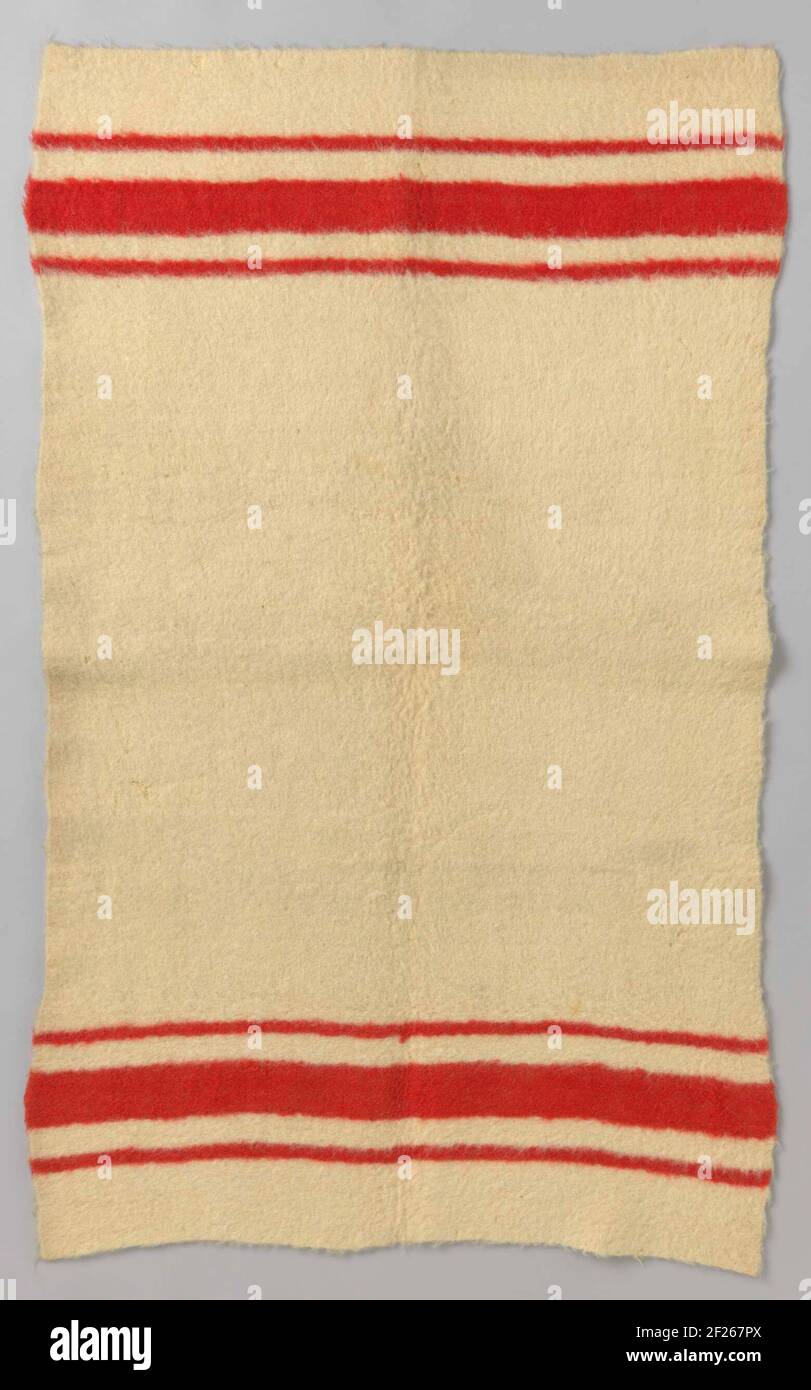 Childrens blanket hi-res stock photography and images - Alamy