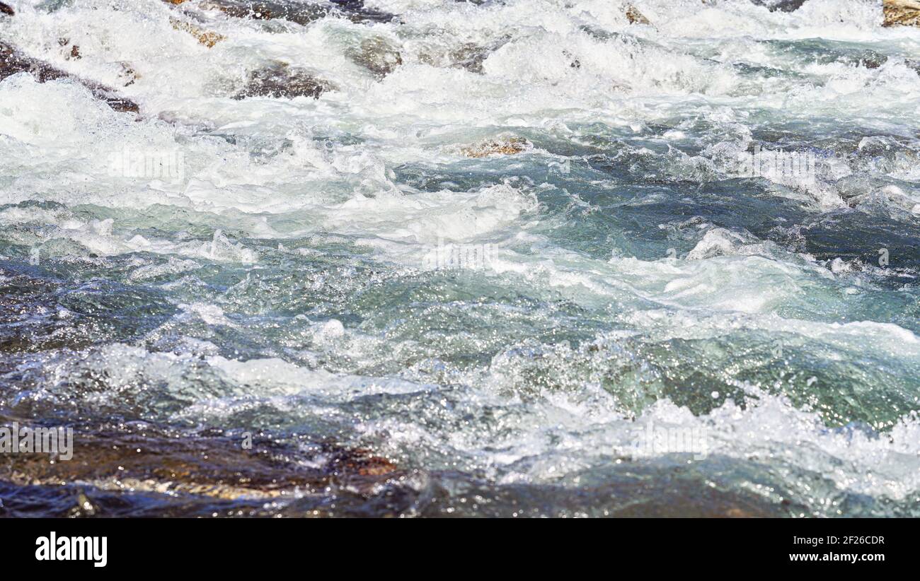 Violent water splash hi-res stock photography and images - Alamy