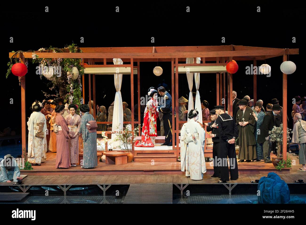 Madame butterfly opera hires stock photography and images Alamy