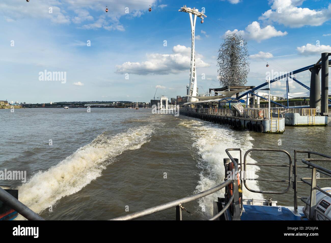 View of the London cable car over the River Thames Stock Photo Alamy