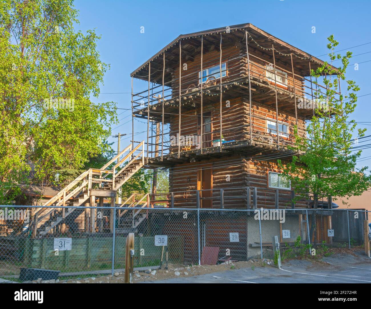 Canada, Yukon, Whitehorse, Log Skyscrapper, residences Stock Photo Alamy