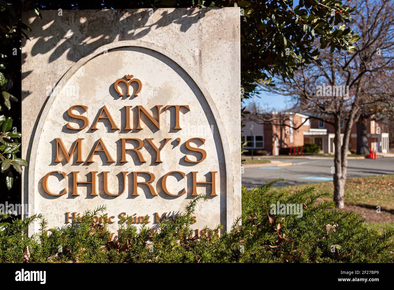 Rockville, MD, USA 11-16-2020: Build in 1817 Saint Mary's Church is the oldest chruch that is still in use in Rockville. This is a historic Catholic c Stock Photo