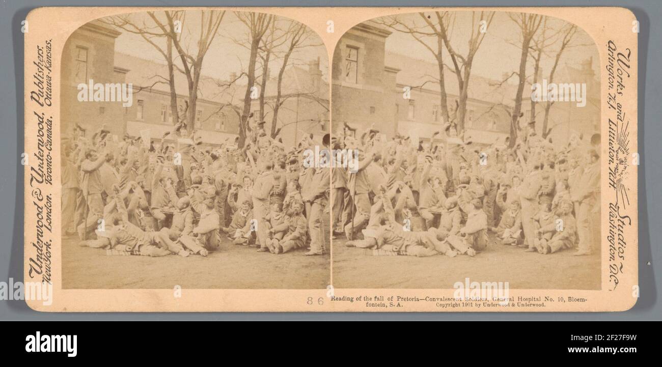 Reading of the fall of Pretoria - Convalescent Soldiers General Hospital No.10, Bloemfontein, S.A... Stock Photo