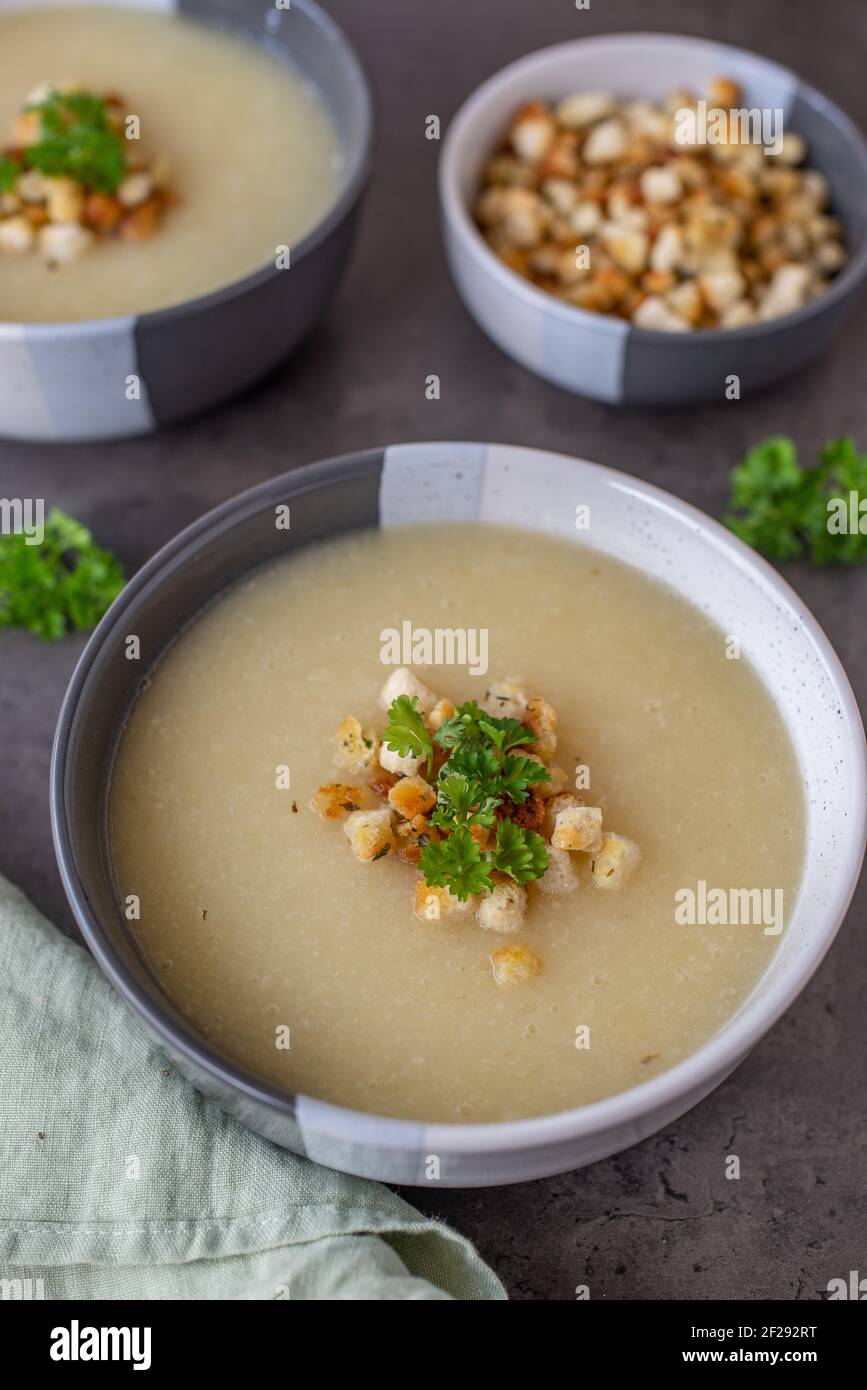 Vegetable cream soup Stock Photo - Alamy