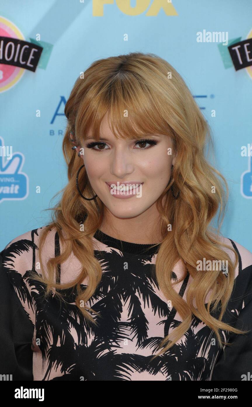 Bella Thorne At Teen Choice Awards 2013 At The Universal Amphitheatre ...