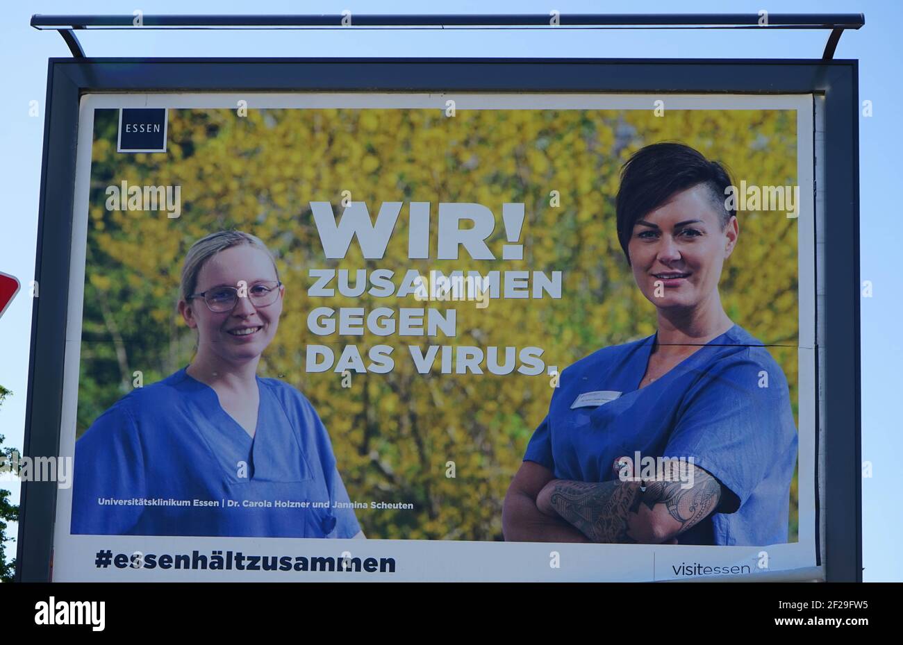 Public Poster for Covet solidarity. We. Together against the virus. essen holds together, shot in Essen-Haarzopf, 2020 Stock Photo