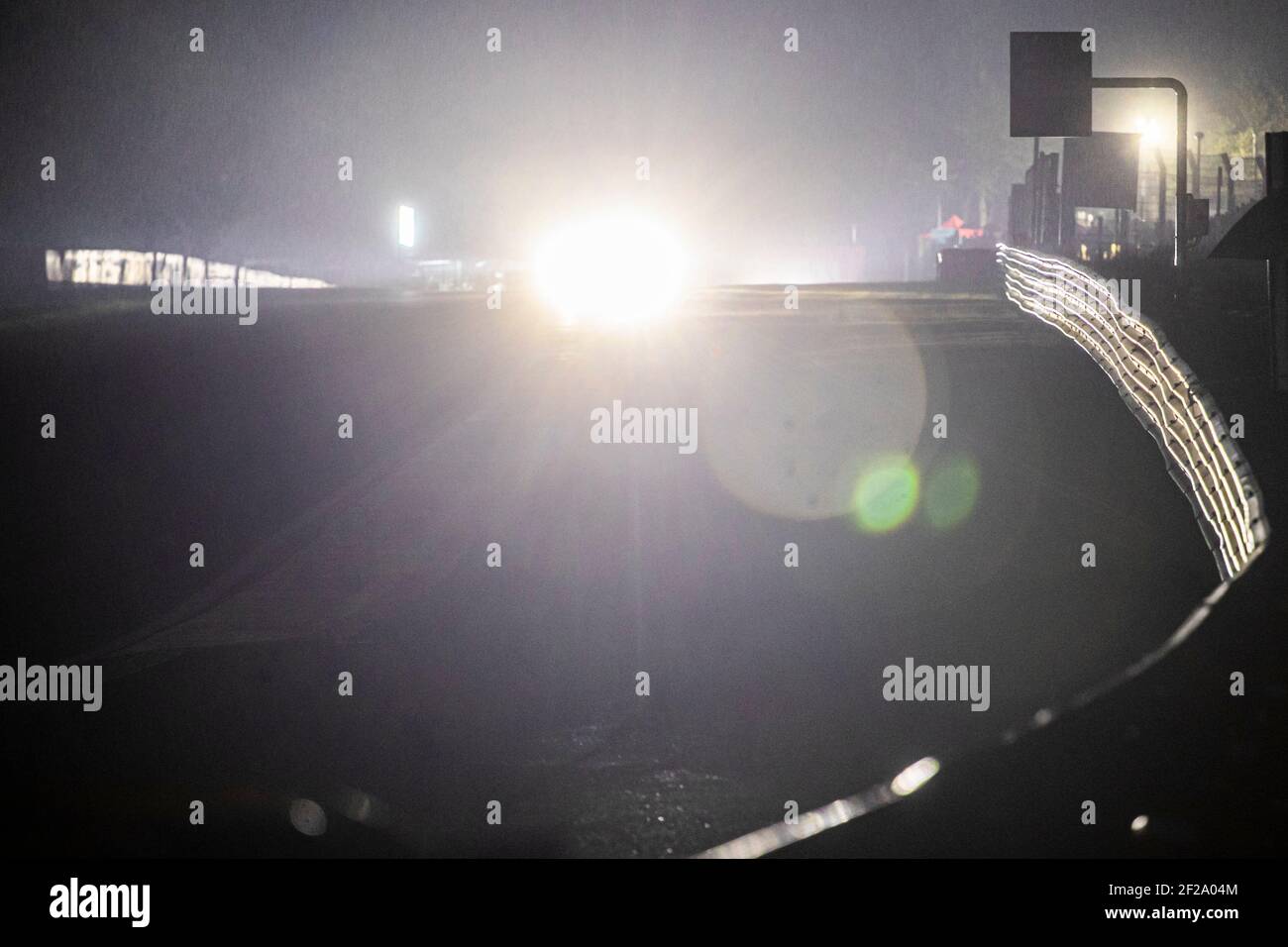 Photo De Nuit High Resolution Stock Photography And Images Alamy Photo De Nuit High Resolution Stock Photography And Images Alamy
