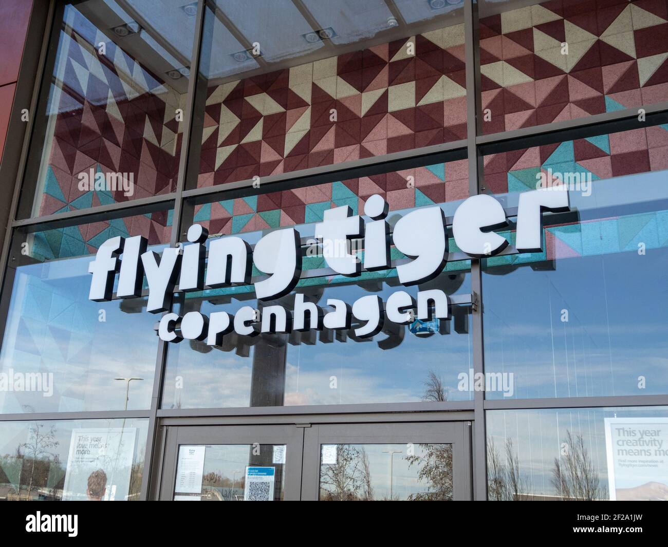 Flying tiger hires stock photography and images Alamy