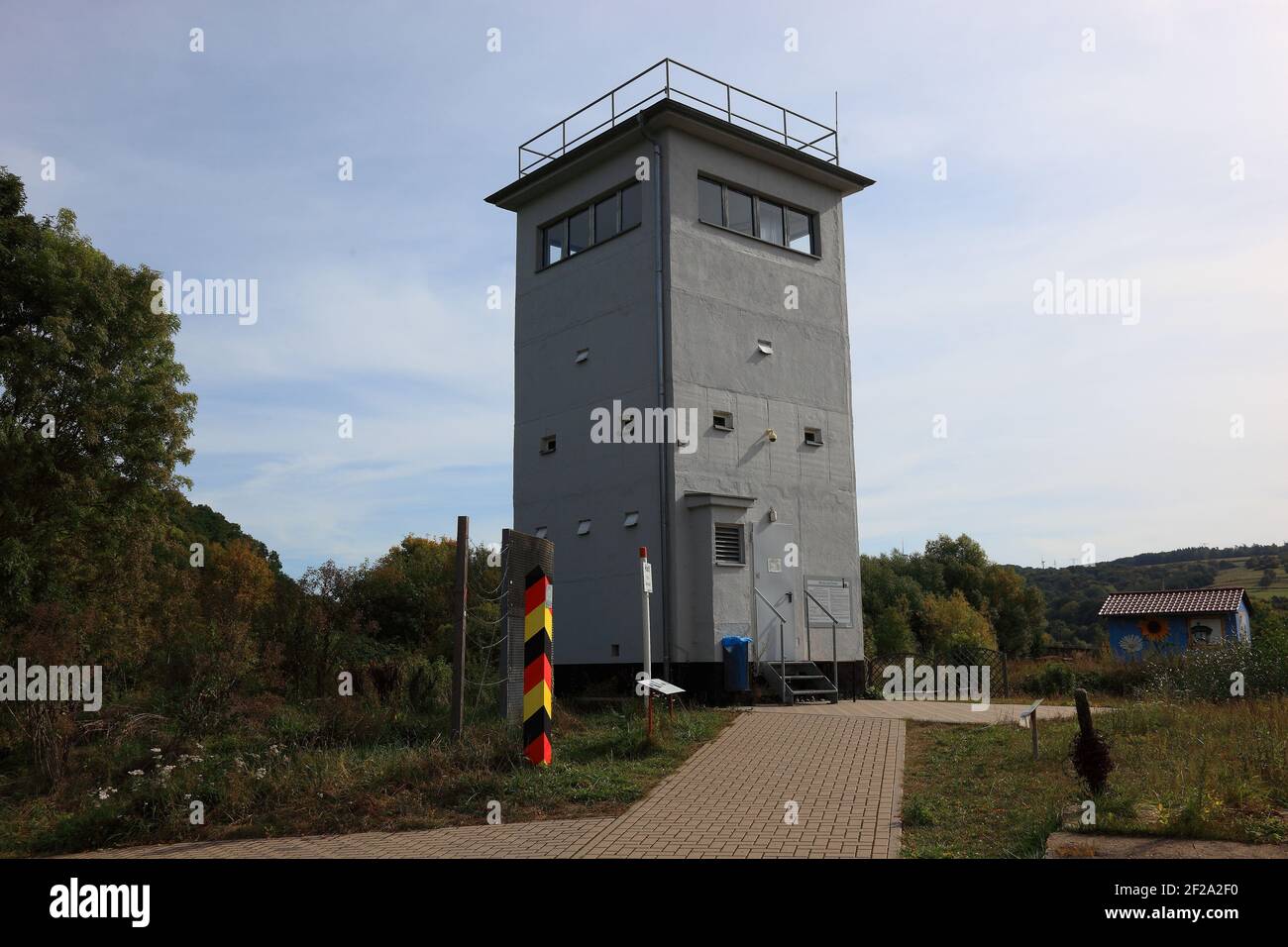 Memorial border tower of the former GDR border, Vacha, Wartburgkreis, Thuringia, Germany  /  Mahnmal Grenzturm der ehemaligen DDR Grenze, Vacha, Wartb Stock Photo