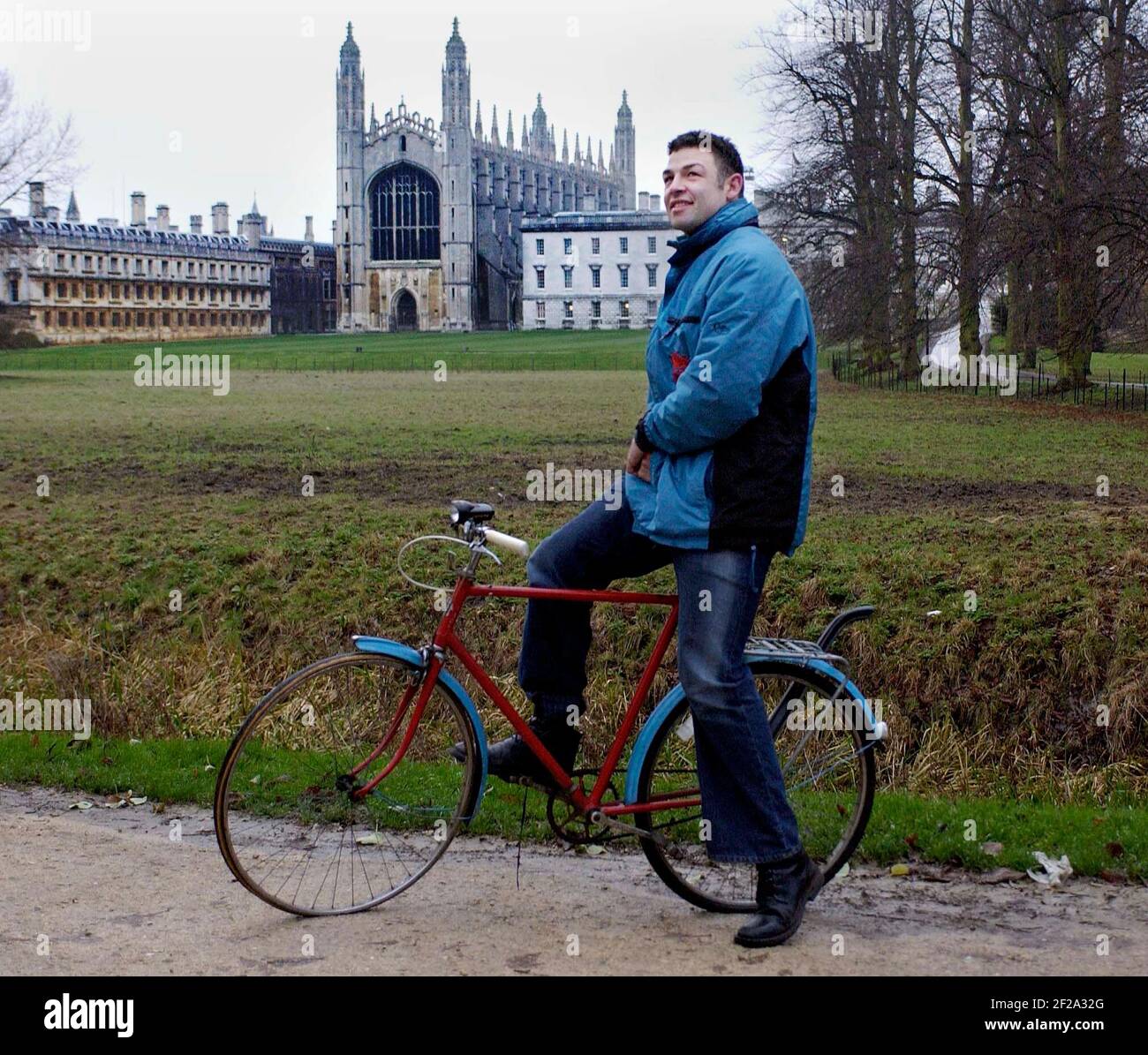 COACH OF CAMBRIDGE UNI RUGBY TEAM 6/12/2002 PICTURE DAVID ASHDOWN Stock Photo