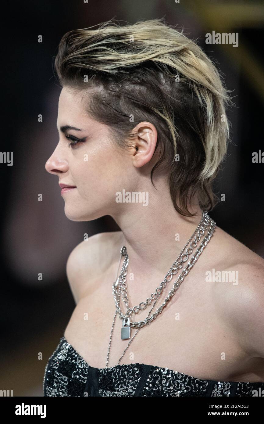 London, UK. 20th November 2019. Kristen Stewart attending 'Charlie's Angels' UK premiere, Curzon Mayfair, London. Credit: Scott Garfitt /Empics/Alamy Live News Stock Photo