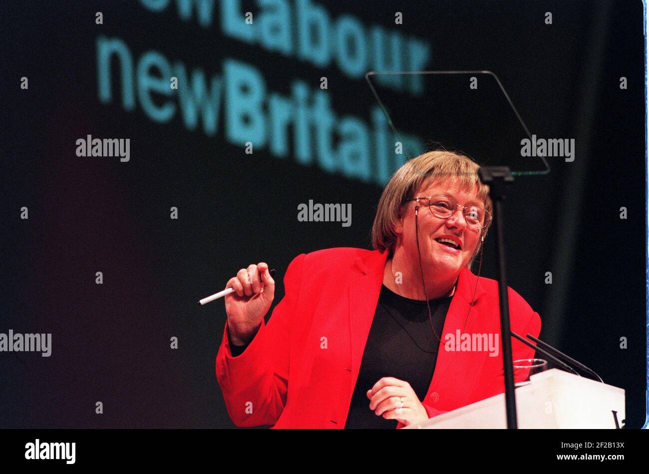 Mo mowlam hi-res stock photography and images - Alamy