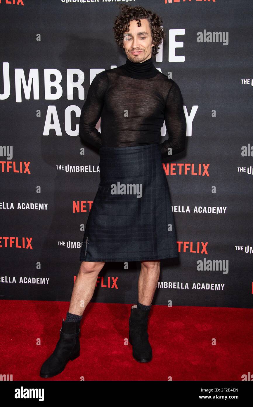 The umbrella 2024 academy robert sheehan