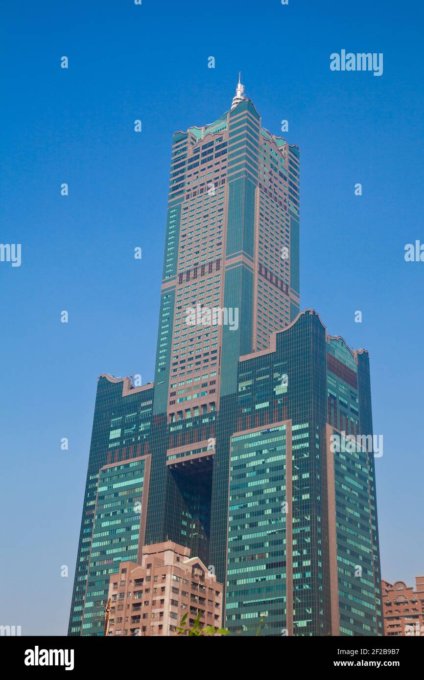 Taiwan, Kaohsiung, Kaoshiung 85 Sky Tower - Tunex Sky Tower Stock Photo