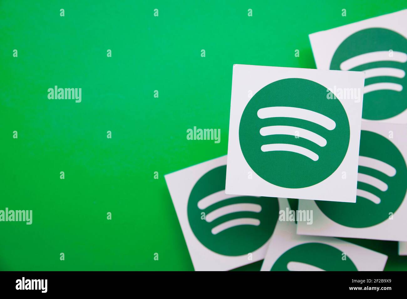 Spotify premium hi-res stock photography and images - Alamy