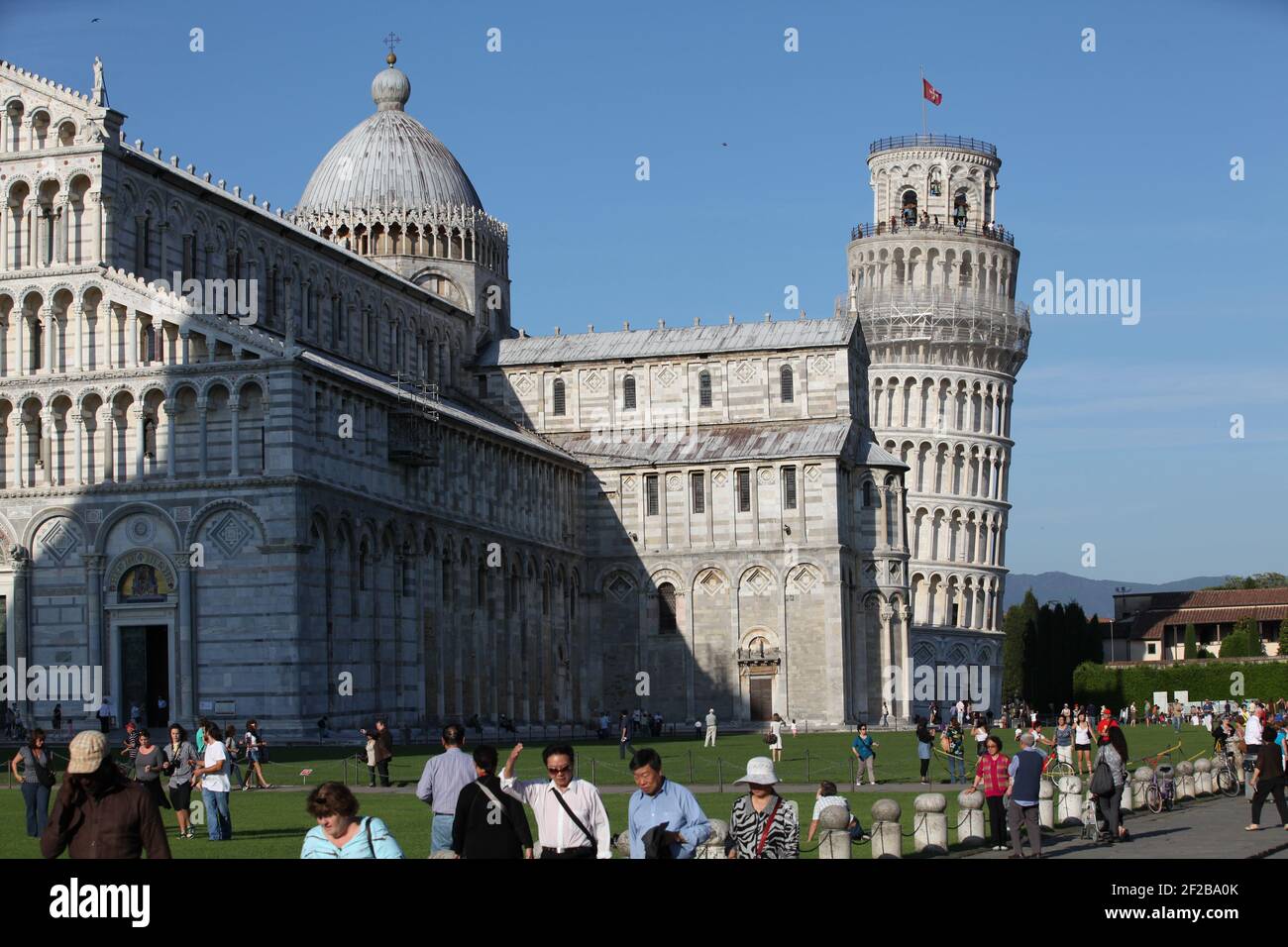 Der Schiefe Turm Von Pisa - Pisa, Italien, Südeuropa