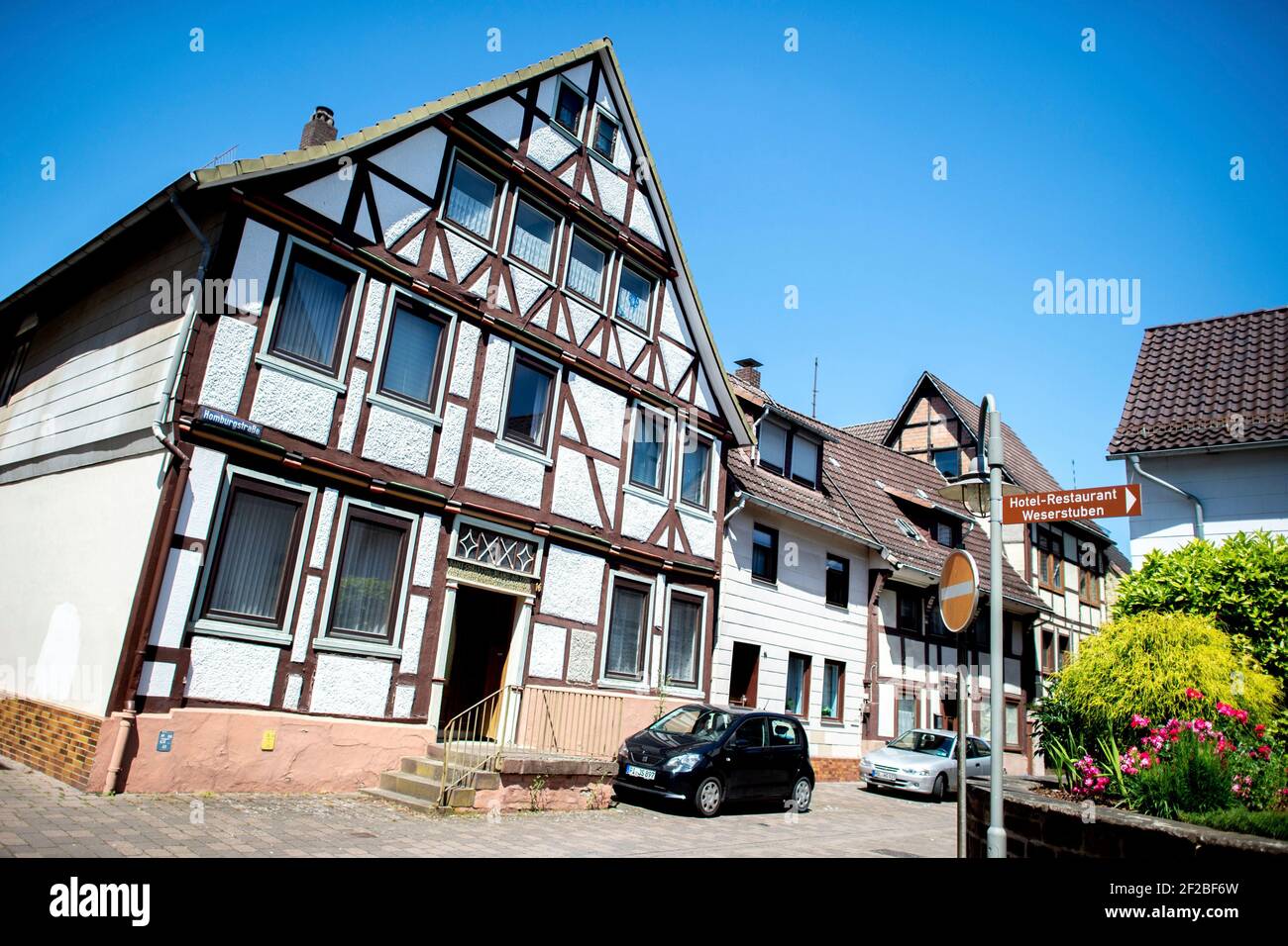 CHANEL HOUSE - Old House The entrance to Saint Tropez, France - May 12 2019  #ilonabarnabiphotonews Stock Photo - Alamy