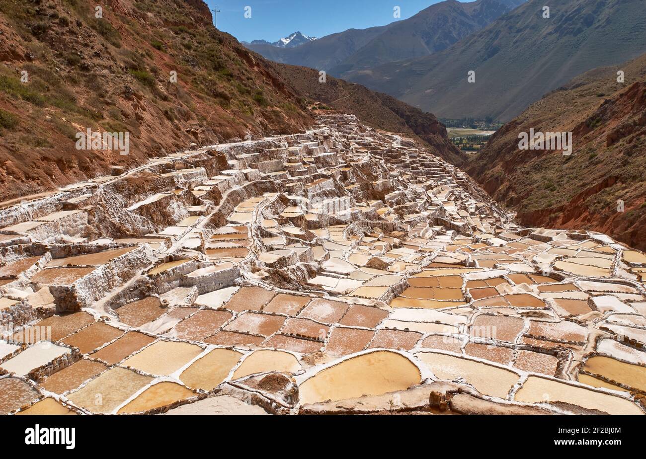 Inca salt pans of Maras, salt terraces and saline of Pichingoto ...